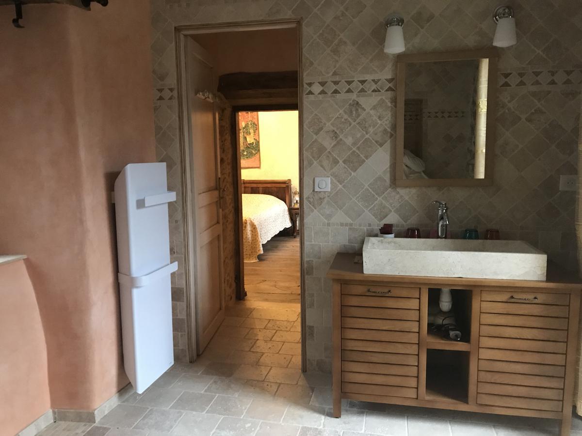 Portail Haut Bed & Breakfast Previnquieres Exterior photo